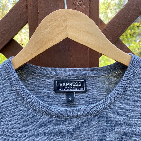 Express sweater - Picture 2 of 3
